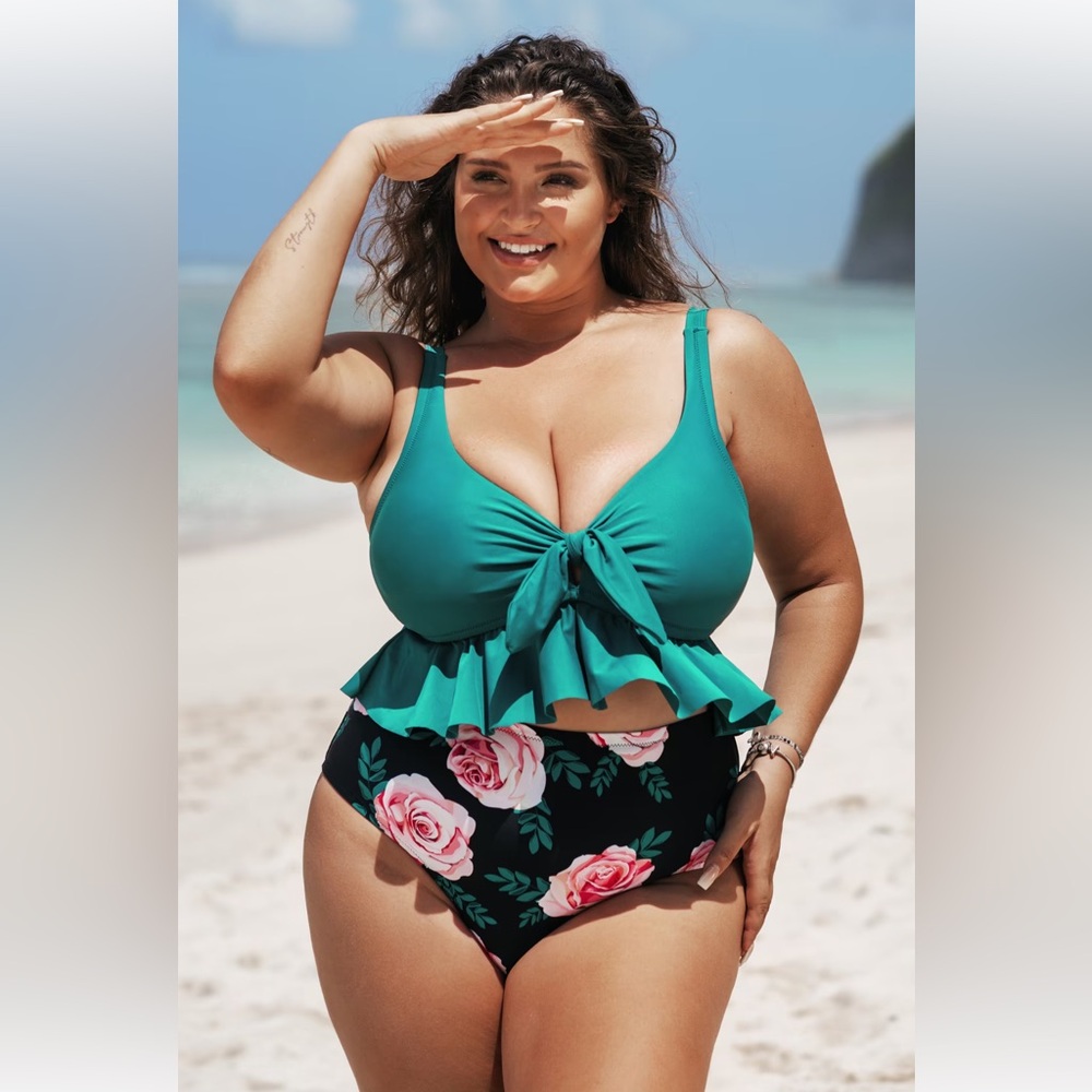 Cupshe Knotted Ruffle Plus Size Tankini